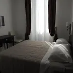 Madonna Della Neve فندق مبيت وإفطار 4*