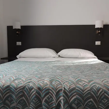 فندق مبيت وإفطار Madonna Della Neve 4*